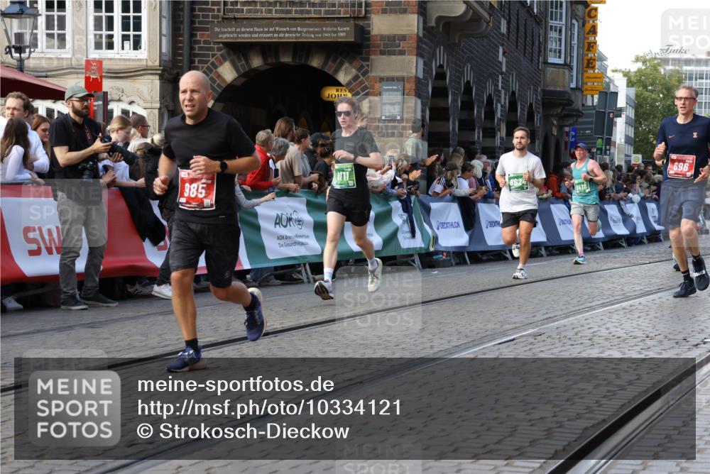 13.09.2026 - 21. swb-Marathon Bremen Strokosch-Dieckow http://msf.ph/oto/10334121 13.09.2026 13:17:05 Ziel 385, 472, 675, 696, 734, 816, 827, 985, 1970, 2473, 2474, 2809, 3716, 3961, 4135, 4137, 4485, 5255, 5772, 6049, 6531, 6535, 6819, 7297, 7387, 7875, 842, 2052, 4805, 6095, 6624, 6734, 6759, 8111, 8418 meine-sportfotos.de