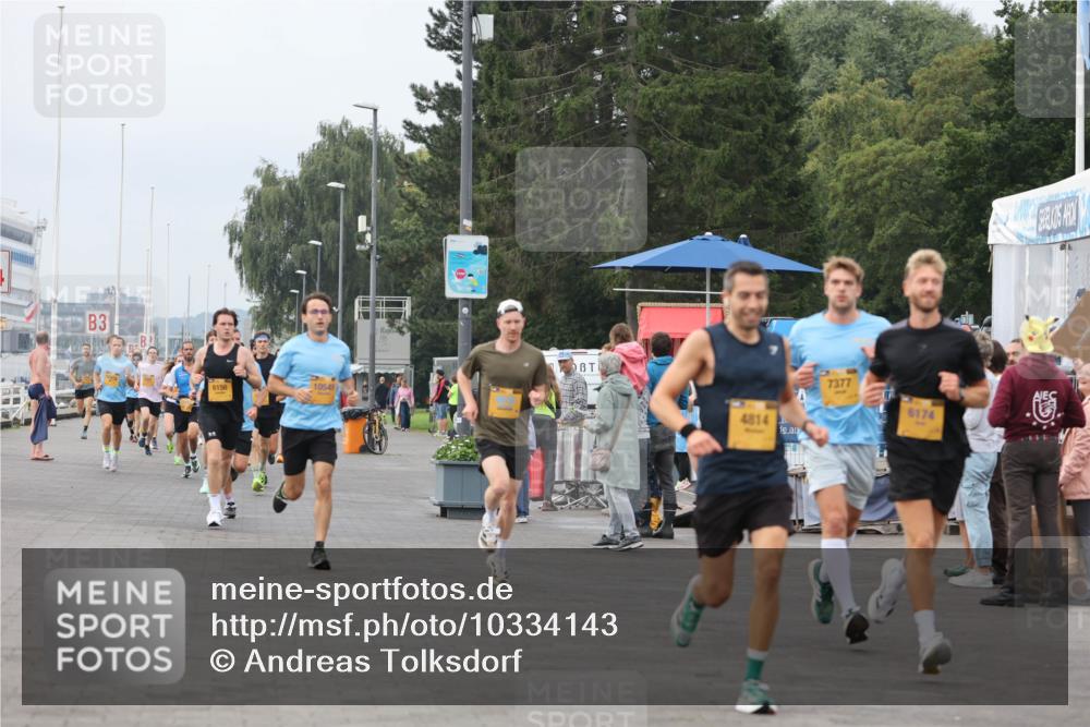 13.09.2026 - Kiel Lauf Andreas Tolksdorf http://msf.ph/oto/10334143 13.09.2026 09:52:11 Kiellinie 3, 6156, 10549, 4814, 7377, 6174 meine-sportfotos.de