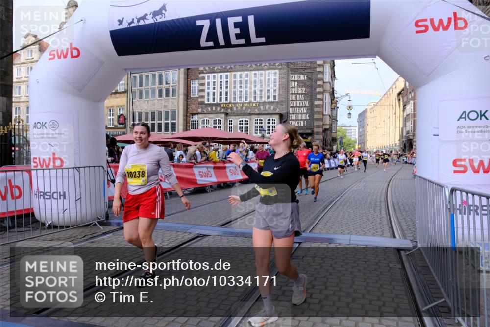13.09.2026 - 21. swb-Marathon Bremen Tim E. http://msf.ph/oto/10334171 13.09.2026 11:06:00 Ziel 10168, 10238, 10259, 10260, 10305, 10457, 10864, 11024, 11520, 11724, 11791, 11892, 11947, 12156, 12273, 12330, 12362, 12378, 12501, 12523, 12528, 12773 meine-sportfotos.de