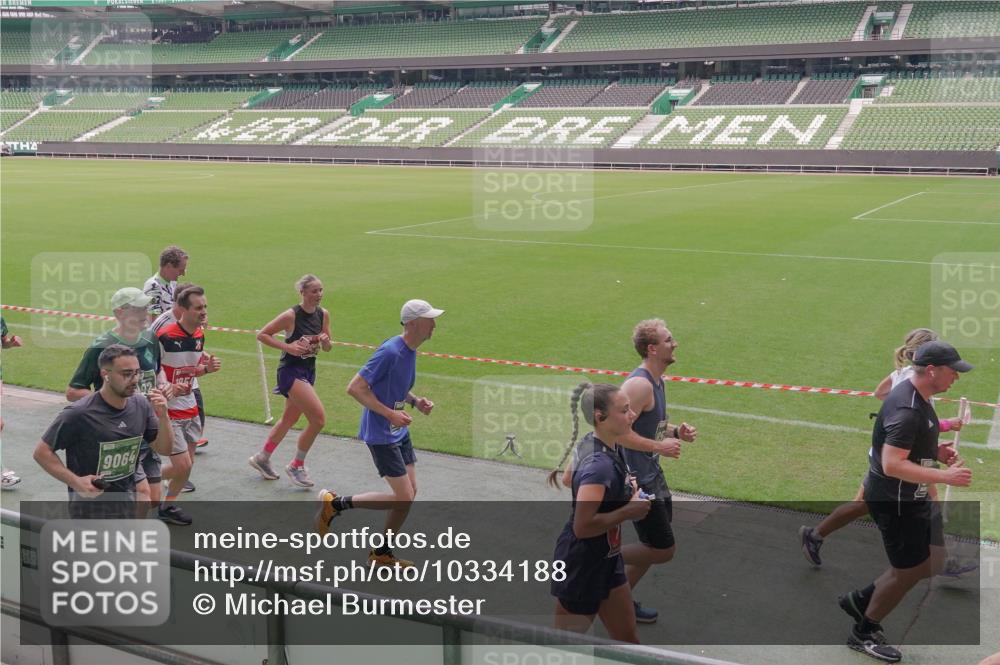 13.09.2026 - 21. swb-Marathon Bremen Michael Burmester http://msf.ph/oto/10334188 13.09.2026 13:07:40 Laufen im Stadion 132, 156, 287, 303, 310, 372, 489, 551, 578, 607, 613, 682, 716, 800, 808, 809, 831, 834, 846, 884, 911, 922, 1083, 1173, 1189, 1205, 1210, 1285, 1289, 1322, 1364, 1365, 1369, 1387, 1395, 1437, 1532, 1545, 1574, 1600, 1688, 1823, 1831, 1841, 1848, 1854, 1871, 1899, 1909, 1926, 1938, 2003, 2041, 2070, 2090, 2215, 2219, 2229, 2275, 2283, 2318, 2356, 2366, 2405, 2440, 2492, 2565, 2611, 2635, 2699, 2707, 2721, 2727, 2731, 2755, 2782, 2802, 2818, 2831, 2866, 2902, 2911, 2949, 2960 meine-sportfotos.de