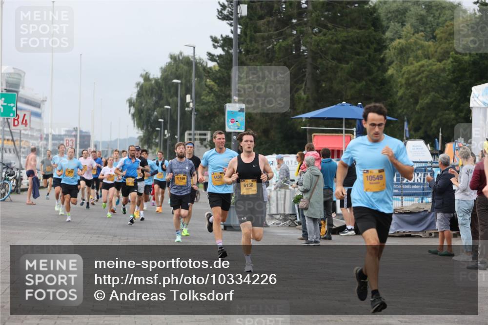 13.09.2026 - Kiel Lauf Andreas Tolksdorf http://msf.ph/oto/10334226 13.09.2026 09:52:13 Kiellinie 4, 11169, 4438, 6156, 14, 10549 meine-sportfotos.de
