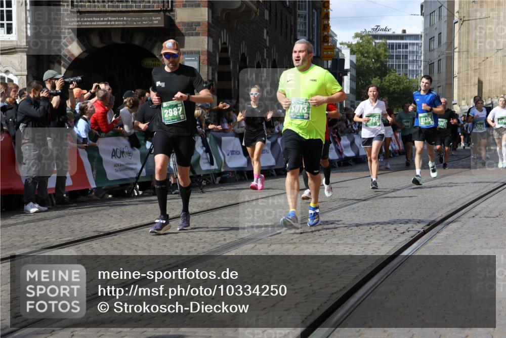 13.09.2026 - 21. swb-Marathon Bremen Strokosch-Dieckow http://msf.ph/oto/10334250 13.09.2026 13:25:50 Ziel 191, 209, 260, 1650, 1658, 2046, 3124, 3168, 3186, 3806, 4294, 4717, 5703, 5755, 5814, 6380, 7252, 8357, 8545, 8597, 8695, 8769, 8890, 9299, 9440, 9460, 9468, 9506, 13025, 1163, 1647, 2062, 2666, 2708, 2987, 3248, 3516, 4067, 4476, 5558, 5701, 6135, 6605, 7638, 7780, 8271, 8361, 8592, 9266, 9794 meine-sportfotos.de