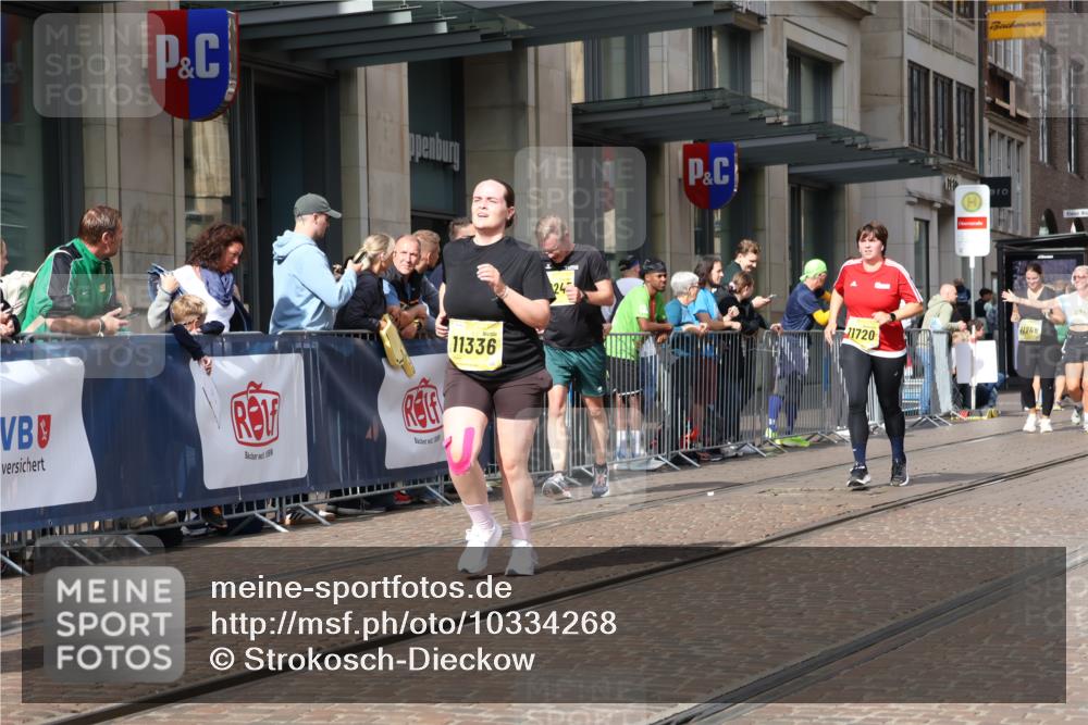 13.09.2026 - 21. swb-Marathon Bremen Strokosch-Dieckow http://msf.ph/oto/10334268 13.09.2026 11:04:08 Ziel 10160, 10182, 10245, 10291, 10526, 10613, 10711, 10755, 10877, 11114, 11214, 11215, 11221, 11248, 11336, 11410, 11720, 11740, 11761, 11991, 12009, 12929, 10152, 10357, 10390, 10403, 10429, 10516, 10607, 10659, 10671, 10672, 10720, 10726, 10796, 10912, 10913, 10918, 11149, 11221, 11318, 11319, 11325, 11451, 11470, 11471, 11511, 11539, 11618, 11726, 11909, 11967, 12001, 12103, 12113, 12140, 12260, 12276, 12392, 12433, 12504 meine-sportfotos.de