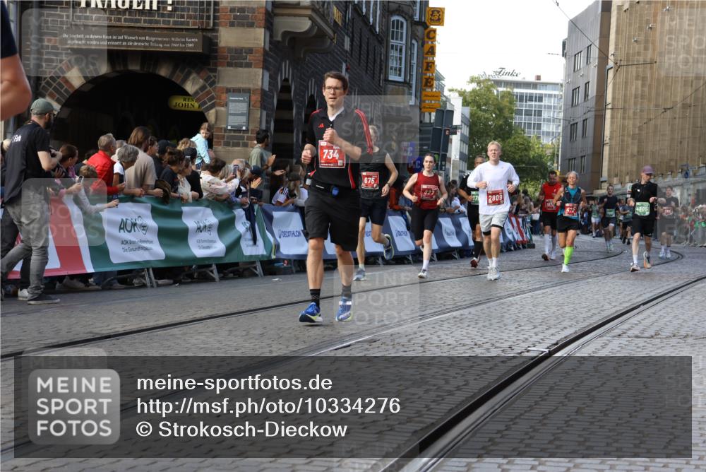 13.09.2026 - 21. swb-Marathon Bremen Strokosch-Dieckow http://msf.ph/oto/10334276 13.09.2026 13:17:09 Ziel 385, 472, 675, 696, 734, 827, 985, 1970, 2319, 2473, 2474, 2809, 3706, 3716, 3961, 4135, 4137, 4485, 5772, 6049, 6531, 6535, 6819, 7297, 7387, 7875, 842, 3148, 4805, 6095, 6734, 6759 meine-sportfotos.de