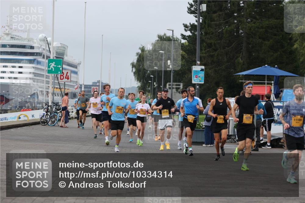 13.09.2026 - Kiel Lauf Andreas Tolksdorf http://msf.ph/oto/10334314 13.09.2026 09:52:17 Kiellinie 3, 4, 10435, 12738, 11701, 1800, 7233, 4278, 11169 meine-sportfotos.de