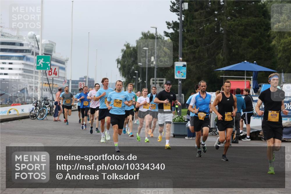 13.09.2026 - Kiel Lauf Andreas Tolksdorf http://msf.ph/oto/10334340 13.09.2026 09:52:17 Kiellinie 4, 3, 5, 10435, 12738, 7233, 1800, 4278 meine-sportfotos.de