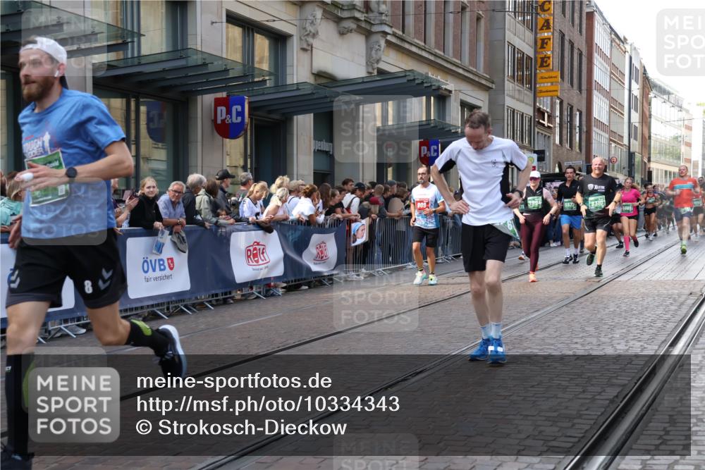 13.09.2026 - 21. swb-Marathon Bremen Strokosch-Dieckow http://msf.ph/oto/10334343 13.09.2026 13:24:10 Ziel 789, 790, 1250, 1582, 2295, 2491, 3375, 3524, 3994, 4000, 4559, 5572, 5668, 5669, 5929, 5953, 6080, 7069, 7081, 7156, 7568, 8310, 8415, 8636, 8784, 8881, 9264, 9573, 9676, 10069, 10071, 10097, 102, 342, 776, 909, 1199, 2210, 2370, 2491, 2517, 2967, 3044, 3372, 4671, 5012, 5104, 5146, 5208, 5257, 5397, 5481, 5623, 5928, 6105, 6772, 7059, 7081, 7094, 7105, 7357, 7475, 7761, 8051, 8052, 8082, 8179, 9087, 9916, 10059, 10115, 13007, 13197 meine-sportfotos.de