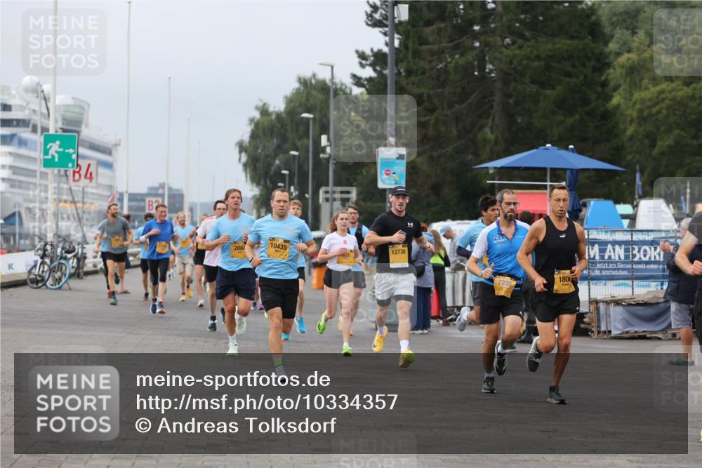 13.09.2026 - Kiel Lauf Andreas Tolksdorf http://msf.ph/oto/10334357 13.09.2026 09:52:18 Kiellinie 4, 2084, 10435, 12738, 031, 1800 meine-sportfotos.de