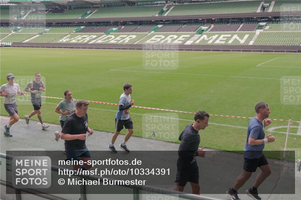 13.09.2026 - 21. swb-Marathon Bremen Michael Burmester http://msf.ph/oto/10334391 13.09.2026 13:08:01 Laufen im Stadion 132, 156, 310, 372, 489, 551, 607, 682, 716, 800, 808, 809, 831, 834, 846, 884, 911, 922, 1025, 1083, 1124, 1173, 1189, 1210, 1285, 1289, 1322, 1364, 1369, 1387, 1395, 1437, 1532, 1545, 1559, 1600, 1688, 1831, 1841, 1854, 1871, 1899, 1926, 1938, 2003, 2041, 2070, 2090, 2215, 2219, 2229, 2283, 2318, 2366, 2380, 2405, 2440, 2467, 2492, 2565, 2611, 2635, 2699, 2707, 2721, 2727, 2731, 2755, 2782, 2802, 2818, 2823, 2831, 2841, 2866, 2897, 2911, 2930, 2949, 2960, 3067 meine-sportfotos.de