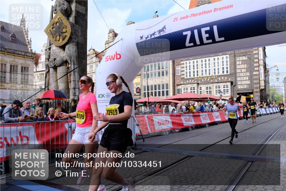 13.09.2026 - 21. swb-Marathon Bremen Tim E. http://msf.ph/oto/10334451 13.09.2026 11:06:07 Ziel 10018, 10168, 10238, 10305, 10382, 10457, 10619, 11024, 11132, 11164, 11477, 12156, 12186, 12378, 12501, 12523, 12528, 12773 meine-sportfotos.de
