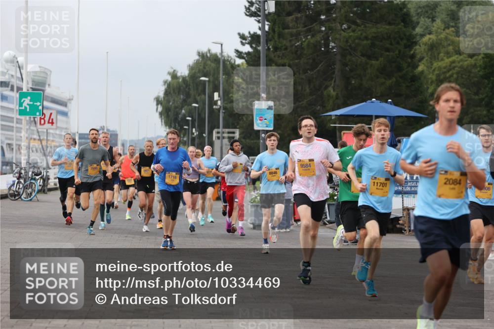 13.09.2026 - Kiel Lauf Andreas Tolksdorf http://msf.ph/oto/10334469 13.09.2026 09:52:22 Kiellinie 4, 1102, 7595, 6421, 8846, 1716, 9584, 984, 11701, 2084, 906 meine-sportfotos.de