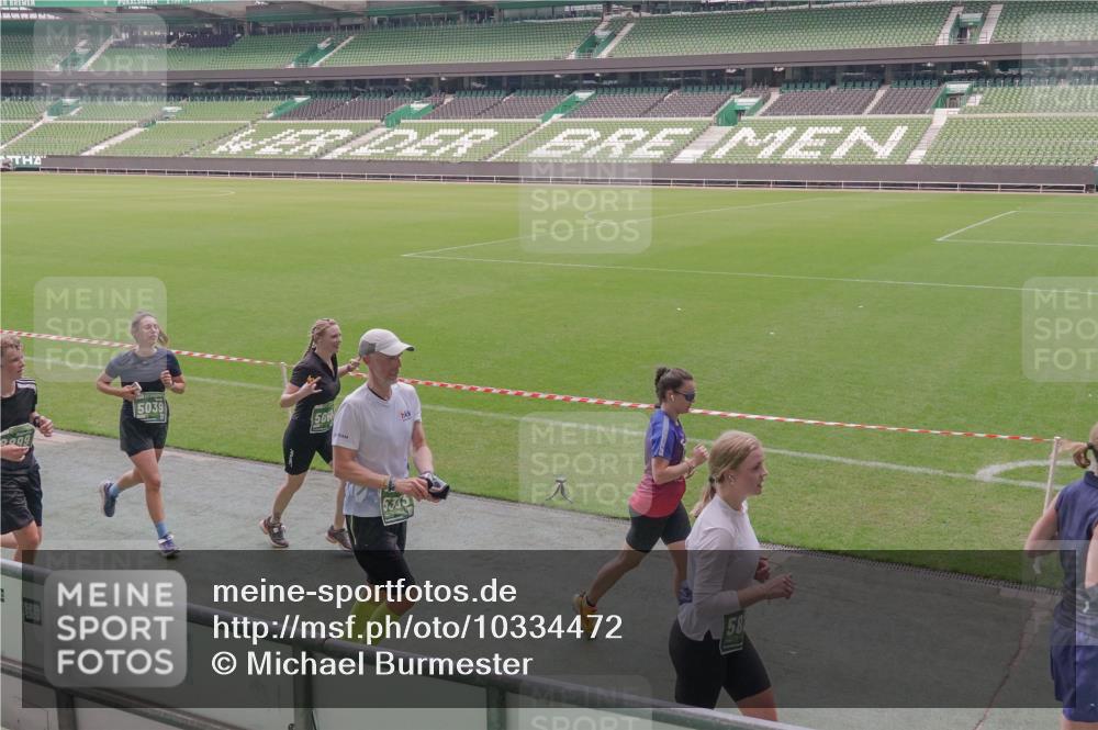 13.09.2026 - 21. swb-Marathon Bremen Michael Burmester http://msf.ph/oto/10334472 13.09.2026 13:08:10 Laufen im Stadion 132, 156, 489, 551, 607, 682, 716, 800, 808, 809, 831, 834, 846, 884, 911, 922, 1025, 1124, 1173, 1189, 1210, 1285, 1289, 1322, 1364, 1369, 1387, 1395, 1398, 1532, 1559, 1600, 1688, 1831, 1841, 1854, 1871, 1899, 1926, 1938, 2003, 2041, 2070, 2090, 2215, 2219, 2229, 2283, 2318, 2366, 2380, 2405, 2413, 2440, 2467, 2492, 2565, 2611, 2635, 2692, 2699, 2721, 2727, 2731, 2755, 2782, 2802, 2818, 2823, 2831, 2841, 2866, 2897, 2911, 2930, 2949, 2960, 3067 meine-sportfotos.de