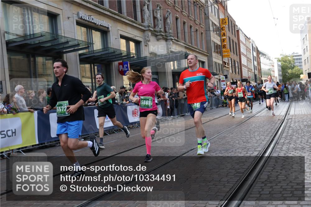 13.09.2026 - 21. swb-Marathon Bremen Strokosch-Dieckow http://msf.ph/oto/10334491 13.09.2026 13:24:15 Ziel 282, 789, 790, 1250, 1516, 1582, 2280, 3375, 3524, 3994, 4000, 4277, 5328, 5572, 5668, 5669, 5929, 5953, 6080, 6626, 7156, 7568, 8310, 8415, 8636, 8784, 8881, 9264, 9541, 9573, 9676, 10069, 10071, 10097, 102, 342, 776, 909, 1199, 1250, 2210, 2295, 2370, 2491, 2967, 3044, 3372, 4559, 5012, 5104, 5146, 5208, 5257, 5397, 5481, 5623, 5928, 6105, 6772, 7059, 7069, 7081, 7094, 7105, 7761, 8082, 8179, 8415, 9087, 9916, 10059, 13007 meine-sportfotos.de
