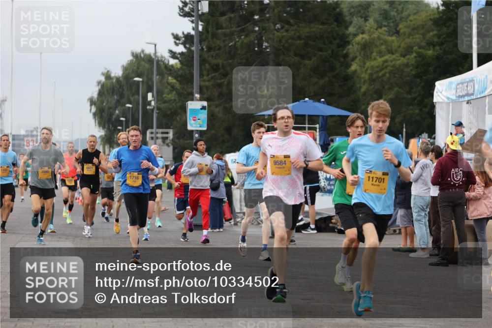 13.09.2026 - Kiel Lauf Andreas Tolksdorf http://msf.ph/oto/10334502 13.09.2026 09:52:23 Kiellinie 3, 6421, 1102, 7595, 910, 1716, 9584, 11701 meine-sportfotos.de