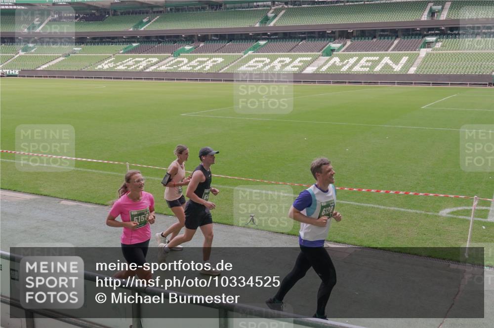 13.09.2026 - 21. swb-Marathon Bremen Michael Burmester http://msf.ph/oto/10334525 13.09.2026 13:08:23 Laufen im Stadion 132, 156, 489, 549, 551, 607, 625, 682, 716, 800, 808, 809, 834, 846, 884, 911, 922, 1025, 1124, 1150, 1173, 1189, 1210, 1285, 1289, 1322, 1364, 1387, 1395, 1398, 1532, 1559, 1600, 1688, 1831, 1841, 1854, 1871, 1880, 1899, 1926, 1938, 2003, 2041, 2070, 2215, 2219, 2229, 2243, 2283, 2318, 2366, 2380, 2405, 2413, 2429, 2441, 2467, 2492, 2565, 2611, 2635, 2692, 2699, 2721, 2727, 2731, 2755, 2782, 2802, 2818, 2823, 2831, 2841, 2866, 2897, 2911, 2930, 2941, 2949, 2960, 3067 meine-sportfotos.de