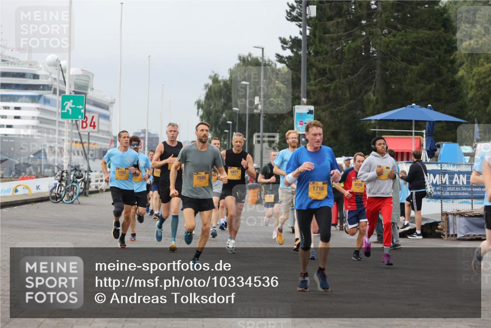13.09.2026 - Kiel Lauf Andreas Tolksdorf http://msf.ph/oto/10334536 13.09.2026 09:52:24 Kiellinie 13, 4, 1102, 7595, 6421, 5124, 1716, 9105 meine-sportfotos.de