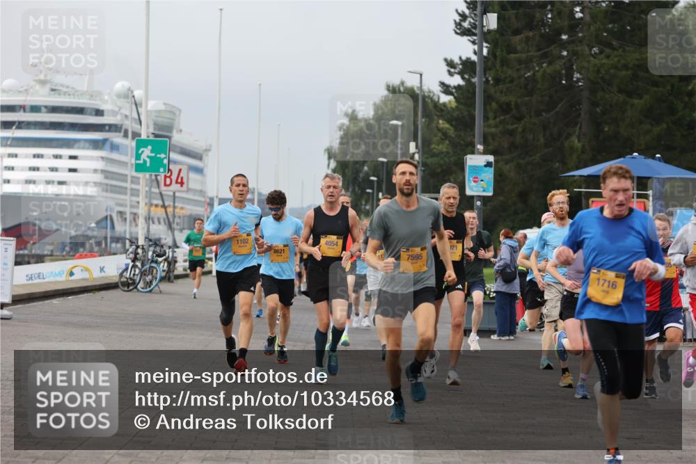 13.09.2026 - Kiel Lauf Andreas Tolksdorf http://msf.ph/oto/10334568 13.09.2026 09:52:26 Kiellinie 3, 4, 1102, 4054, 8621, 7595, 121, 1716 meine-sportfotos.de