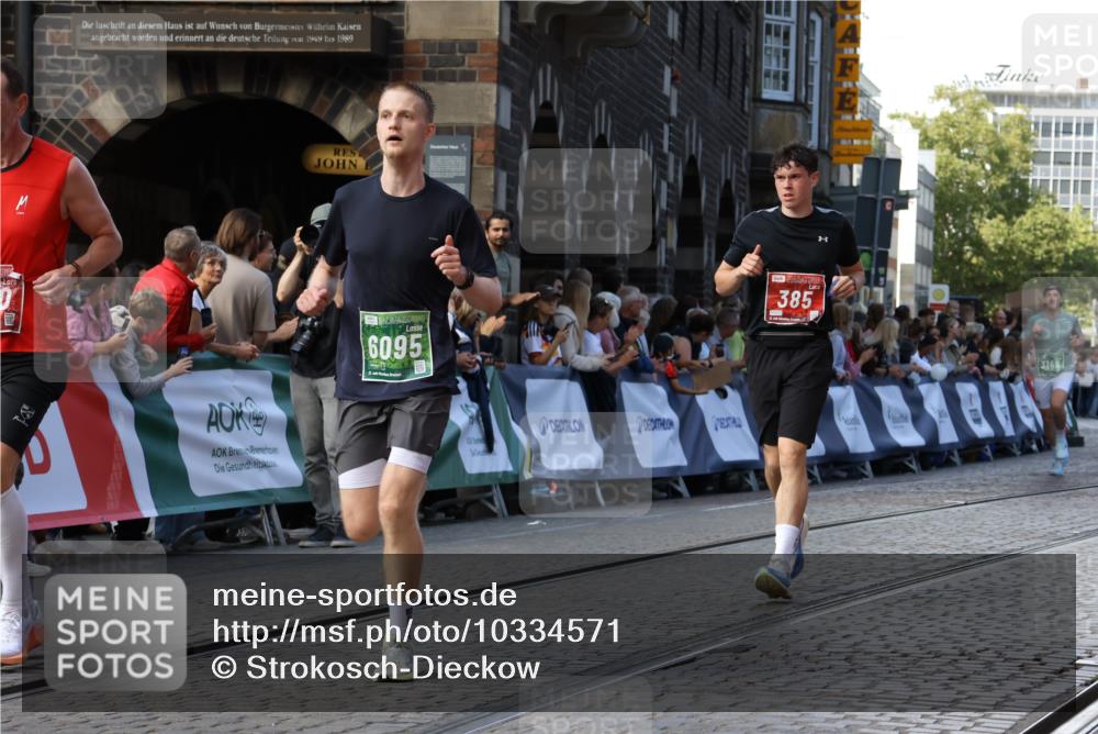 13.09.2026 - 21. swb-Marathon Bremen Strokosch-Dieckow http://msf.ph/oto/10334571 13.09.2026 13:17:19 Ziel 385, 1970, 2319, 3246, 3706, 3961, 4137, 4156, 6049, 6624, 6704, 6819, 6953, 7284, 7297, 7387, 8111, 8418, 8858, 560, 842, 2008, 3148, 4171, 5041, 5550, 6803, 7901, 8100, 8253, 8446, 8532, 8714, 9075 meine-sportfotos.de