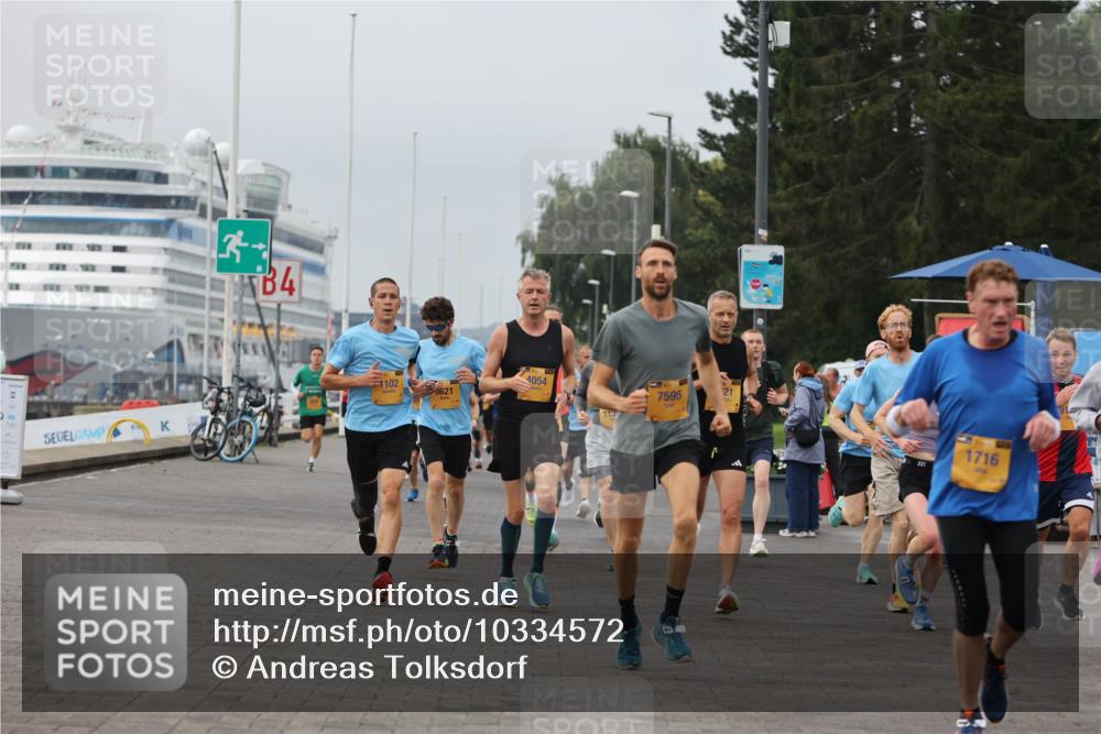 13.09.2026 - Kiel Lauf Andreas Tolksdorf http://msf.ph/oto/10334572 13.09.2026 09:52:26 Kiellinie 3, 4, 1102, 8621, 4054, 113, 7595, 231, 1716 meine-sportfotos.de