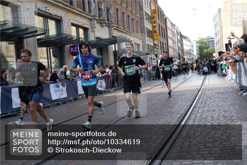 13.09.2026 - 21. swb-Marathon Bremen Strokosch-Dieckow http://msf.ph/oto/10334619 13.09.2026 13:24:19 Ziel 282, 789, 790, 1516, 1582, 2280, 3375, 3524, 3994, 4198, 4262, 4277, 5328, 5572, 5664, 5668, 5669, 5953, 6080, 6626, 6807, 7156, 7568, 8310, 8636, 8784, 8881, 9264, 9541, 9573, 9676, 10069, 10071, 10097, 10103, 102, 776, 909, 1199, 1250, 2295, 2370, 2491, 2967, 3372, 4000, 4559, 5012, 5104, 5208, 5257, 5397, 5481, 5623, 5928, 5929, 6105, 6772, 7059, 7069, 7081, 7094, 7156, 8082, 8179, 8415, 9087, 9916 meine-sportfotos.de