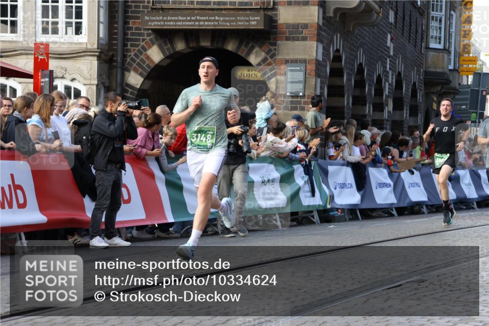 13.09.2026 - 21. swb-Marathon Bremen Strokosch-Dieckow http://msf.ph/oto/10334624 13.09.2026 13:17:23 Ziel 385, 1970, 2052, 2319, 3246, 3706, 4156, 6049, 6624, 6704, 6819, 6953, 7284, 7297, 8111, 8418, 8858, 560, 2008, 2234, 3760, 4171, 5041, 5550, 6803, 7901, 8100, 8250, 8253, 8446, 8532, 8714, 9075, 9400 meine-sportfotos.de