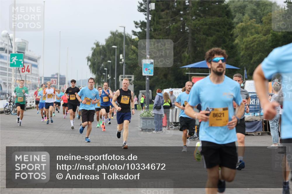 13.09.2026 - Kiel Lauf Andreas Tolksdorf http://msf.ph/oto/10334672 13.09.2026 09:52:30 Kiellinie 4, 3, 10547, 5218, 8621 meine-sportfotos.de