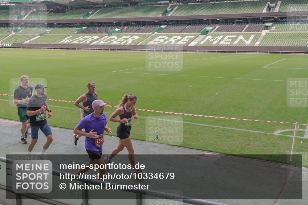 13.09.2026 - 21. swb-Marathon Bremen Michael Burmester http://msf.ph/oto/10334679 13.09.2026 13:08:45 Laufen im Stadion 383, 391, 489, 532, 549, 551, 563, 607, 625, 682, 800, 808, 809, 813, 846, 884, 898, 911, 1025, 1072, 1124, 1150, 1173, 1189, 1210, 1285, 1289, 1322, 1364, 1387, 1395, 1398, 1532, 1559, 1600, 1688, 1831, 1841, 1854, 1880, 1899, 2003, 2041, 2208, 2215, 2229, 2243, 2283, 2366, 2380, 2405, 2413, 2429, 2441, 2467, 2471, 2492, 2565, 2611, 2635, 2692, 2727, 2755, 2782, 2802, 2823, 2831, 2841, 2866, 2897, 2930, 2931, 2941, 2949, 3067, 3316, 3437, 3707, 3857 meine-sportfotos.de