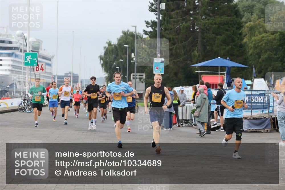 13.09.2026 - Kiel Lauf Andreas Tolksdorf http://msf.ph/oto/10334689 13.09.2026 09:52:31 Kiellinie 3, 4, 5218, 10095, 10547, 11062 meine-sportfotos.de