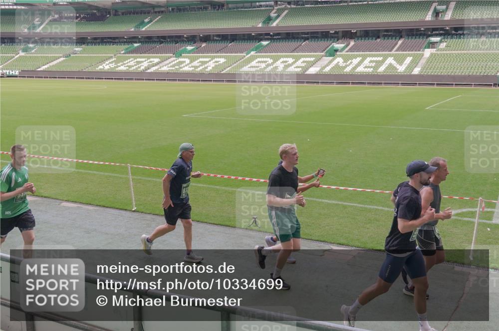 13.09.2026 - 21. swb-Marathon Bremen Michael Burmester http://msf.ph/oto/10334699 13.09.2026 13:08:46 Laufen im Stadion 383, 391, 489, 532, 549, 551, 563, 607, 625, 682, 800, 808, 809, 813, 846, 884, 898, 911, 1025, 1072, 1124, 1150, 1173, 1210, 1285, 1289, 1322, 1364, 1387, 1395, 1398, 1532, 1559, 1600, 1688, 1831, 1841, 1854, 1880, 1899, 2003, 2041, 2208, 2215, 2229, 2243, 2283, 2366, 2380, 2405, 2413, 2429, 2441, 2467, 2471, 2492, 2565, 2611, 2635, 2692, 2727, 2755, 2782, 2802, 2823, 2831, 2841, 2866, 2897, 2930, 2931, 2941, 2949, 3067, 3316, 3333, 3437, 3707, 3857 meine-sportfotos.de