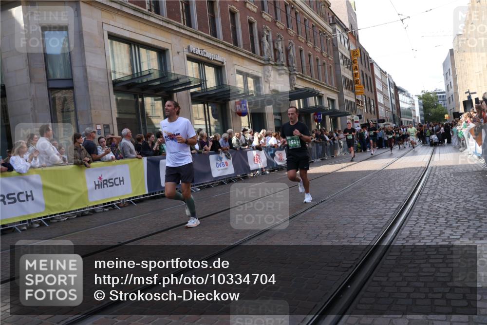 13.09.2026 - 21. swb-Marathon Bremen Strokosch-Dieckow http://msf.ph/oto/10334704 13.09.2026 13:24:25 Ziel 282, 789, 790, 1516, 1582, 2280, 2761, 3015, 3375, 3524, 3994, 4198, 4262, 4277, 5328, 5572, 5664, 5953, 6360, 6626, 6807, 7568, 7854, 8310, 8636, 8853, 8881, 9264, 9541, 10069, 10071, 10097, 10103, 102, 776, 909, 1199, 1250, 2295, 2491, 2967, 3372, 4000, 4559, 5012, 5208, 5257, 5481, 5668, 5669, 5928, 5929, 5953, 6080, 6105, 7059, 7069, 7081, 7156, 7568, 8082, 8179, 8310, 8415, 8784, 9087, 9573, 9676, 9916 meine-sportfotos.de