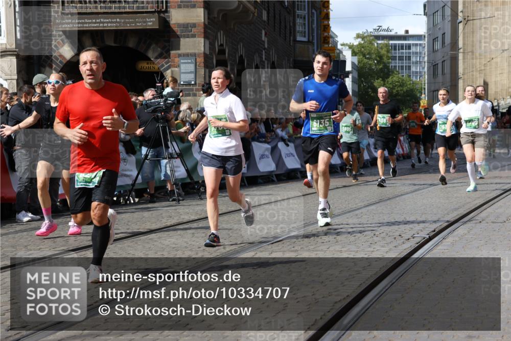 13.09.2026 - 21. swb-Marathon Bremen Strokosch-Dieckow http://msf.ph/oto/10334707 13.09.2026 13:25:52 Ziel 191, 209, 260, 1650, 1752, 3124, 3186, 3806, 4717, 4927, 5703, 5755, 5814, 6380, 7252, 8545, 8597, 8695, 8769, 8890, 9440, 9468, 9506, 1163, 1896, 2062, 2666, 2708, 3248, 3516, 4067, 4476, 5558, 5701, 6135, 6605, 6886, 7638, 7780, 8361, 8592, 8635, 9266, 9794 meine-sportfotos.de