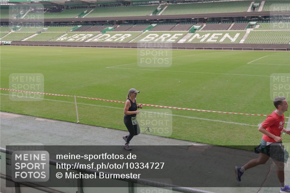 13.09.2026 - 21. swb-Marathon Bremen Michael Burmester http://msf.ph/oto/10334727 13.09.2026 13:08:50 Laufen im Stadion 383, 391, 489, 532, 549, 551, 563, 625, 682, 800, 808, 809, 813, 884, 898, 911, 1025, 1072, 1124, 1150, 1173, 1210, 1285, 1289, 1322, 1364, 1395, 1398, 1532, 1559, 1688, 1831, 1854, 1880, 1899, 2003, 2041, 2208, 2215, 2229, 2243, 2283, 2366, 2380, 2405, 2413, 2429, 2441, 2467, 2471, 2492, 2525, 2565, 2611, 2635, 2692, 2727, 2782, 2802, 2823, 2831, 2841, 2866, 2897, 2930, 2931, 2941, 2949, 3032, 3067, 3316, 3333, 3398, 3437, 3707, 3857, 109 meine-sportfotos.de