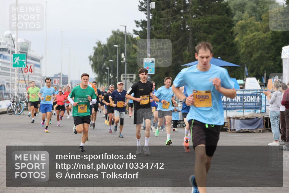 13.09.2026 - Kiel Lauf Andreas Tolksdorf http://msf.ph/oto/10334742 13.09.2026 09:52:34 Kiellinie 3, 4, 3, 8920, 0260, 571, 10095 meine-sportfotos.de