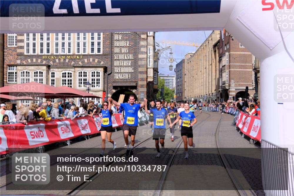 13.09.2026 - 21. swb-Marathon Bremen Tim E. http://msf.ph/oto/10334787 13.09.2026 11:06:33 Ziel 10375, 10376, 10681, 10682, 10852, 11029, 11340, 11374, 11432, 11460, 11674, 11690, 11729, 11786, 11849, 12479 meine-sportfotos.de