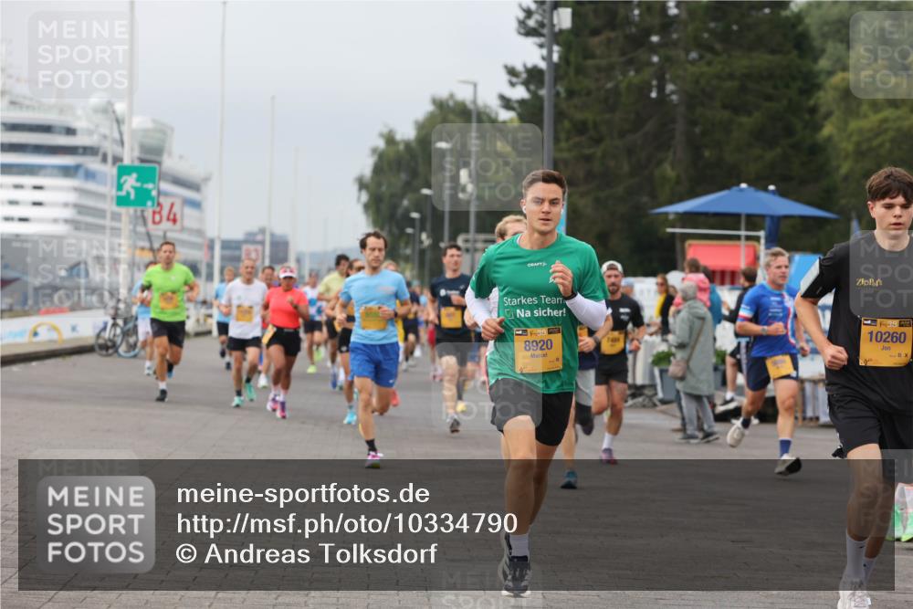 13.09.2026 - Kiel Lauf Andreas Tolksdorf http://msf.ph/oto/10334790 13.09.2026 09:52:36 Kiellinie 84, 38, 8920, 7454, 38, 10260 meine-sportfotos.de