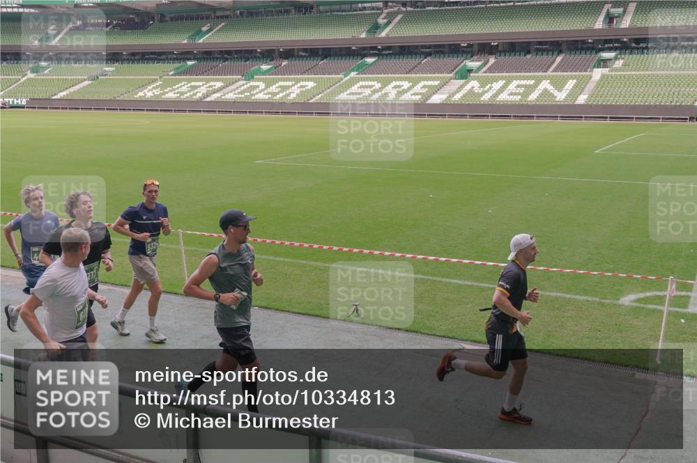 13.09.2026 - 21. swb-Marathon Bremen Michael Burmester http://msf.ph/oto/10334813 13.09.2026 13:09:01 Laufen im Stadion 164, 383, 391, 448, 532, 549, 551, 563, 625, 800, 808, 809, 813, 884, 898, 911, 1025, 1072, 1124, 1150, 1173, 1210, 1285, 1289, 1322, 1364, 1395, 1398, 1559, 1688, 1831, 1880, 1899, 2003, 2041, 2208, 2215, 2229, 2232, 2243, 2366, 2380, 2405, 2413, 2429, 2441, 2467, 2471, 2492, 2525, 2565, 2573, 2594, 2611, 2635, 2692, 2727, 2782, 2802, 2823, 2831, 2841, 2866, 2897, 2930, 2931, 2941, 3032, 3067, 3316, 3333, 3398, 3437, 3707, 3769, 3857, 109 meine-sportfotos.de