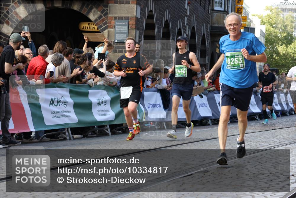 13.09.2026 - 21. swb-Marathon Bremen Strokosch-Dieckow http://msf.ph/oto/10334817 13.09.2026 13:17:27 Ziel 2052, 3246, 3706, 4156, 4805, 6624, 6704, 6759, 6953, 7284, 8111, 8418, 8858, 560, 771, 1297, 2008, 2234, 2812, 3760, 4171, 4498, 4499, 4620, 5041, 5550, 7901, 8100, 8250, 8253, 8446, 9075, 9400, 9505, 13107 meine-sportfotos.de