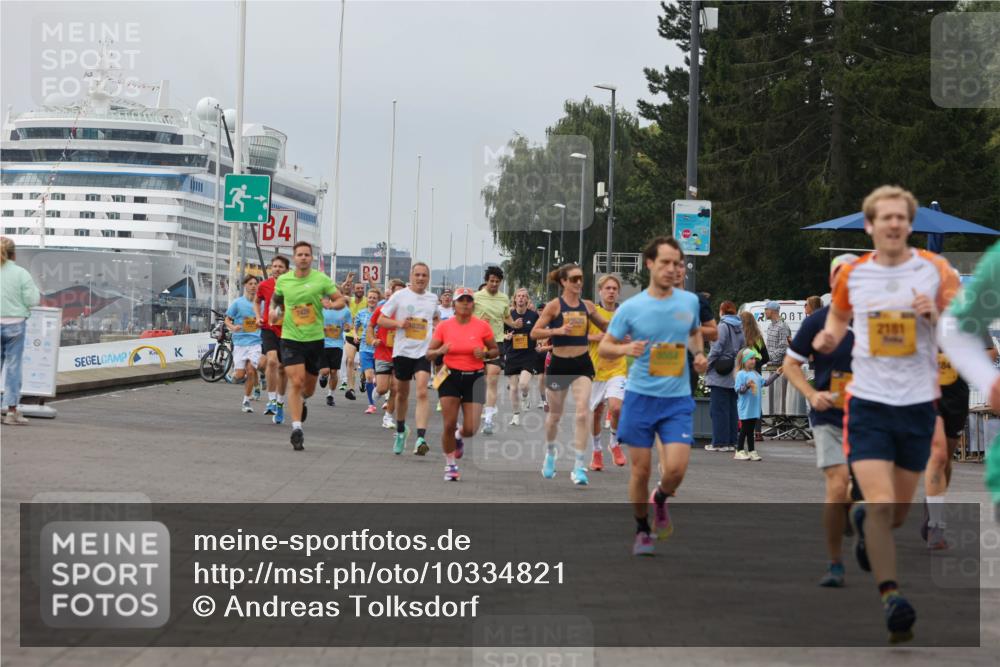 13.09.2026 - Kiel Lauf Andreas Tolksdorf http://msf.ph/oto/10334821 13.09.2026 09:52:38 Kiellinie 3, 4, 3, 0358, 19520, 2181 meine-sportfotos.de