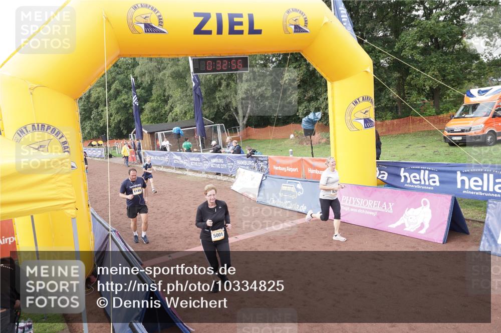 13.09.2026 - Airport Race Dennis Weichert http://msf.ph/oto/10334825 13.09.2026 10:33:29 Ziel 4189, 4193, 4196, 5001, 5295 meine-sportfotos.de