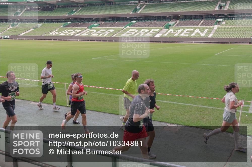 13.09.2026 - 21. swb-Marathon Bremen Michael Burmester http://msf.ph/oto/10334881 13.09.2026 13:09:08 Laufen im Stadion 164, 383, 391, 448, 532, 549, 551, 563, 625, 800, 808, 813, 869, 884, 898, 911, 1025, 1072, 1124, 1150, 1210, 1285, 1289, 1395, 1398, 1559, 1688, 1831, 1880, 1899, 2003, 2041, 2208, 2215, 2229, 2232, 2243, 2366, 2380, 2413, 2429, 2441, 2467, 2471, 2525, 2573, 2594, 2611, 2635, 2692, 2717, 2727, 2782, 2802, 2823, 2831, 2841, 2866, 2897, 2930, 2931, 2941, 3032, 3067, 3086, 3291, 3316, 3333, 3398, 3437, 3707, 3769, 3857, 109 meine-sportfotos.de