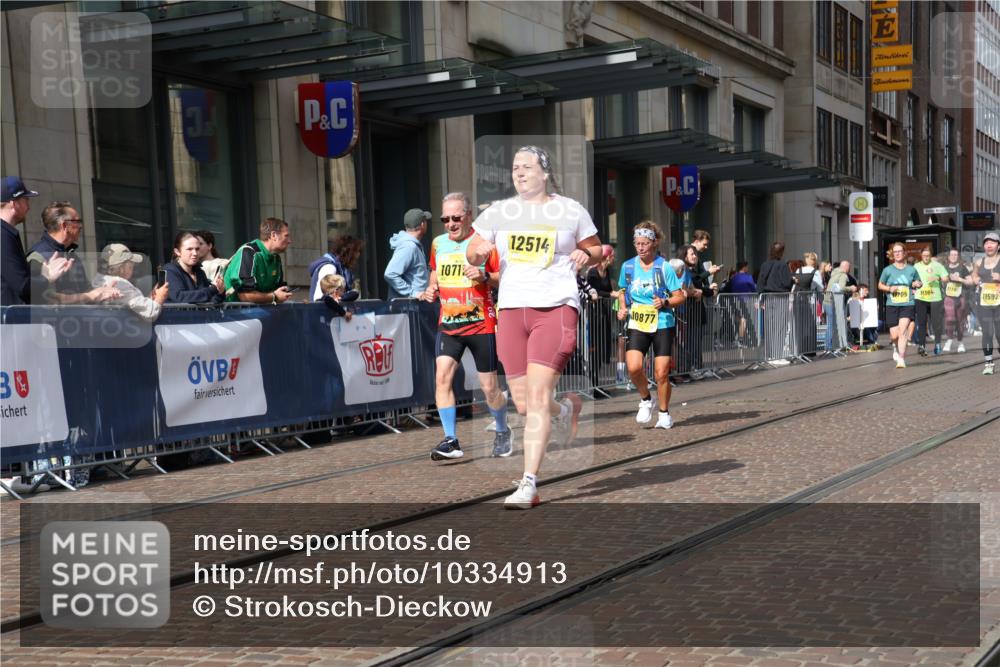 13.09.2026 - 21. swb-Marathon Bremen Strokosch-Dieckow http://msf.ph/oto/10334913 13.09.2026 11:04:26 Ziel 10160, 10198, 10283, 10315, 10481, 10711, 10729, 10855, 10856, 10877, 10940, 11006, 11114, 11133, 11272, 11364, 11366, 11395, 11518, 11592, 11705, 11757, 11761, 11991, 12005, 12420, 12493, 12495, 12498, 12500, 12502, 12563, 10182, 10245, 10291, 10390, 10516, 10526, 10613, 10671, 10672, 10755, 11214, 11215, 11221, 11248, 11318, 11336, 11410, 11539, 11720, 11726, 11740, 11909, 12001, 12009, 12103, 12113, 12276, 12929 meine-sportfotos.de
