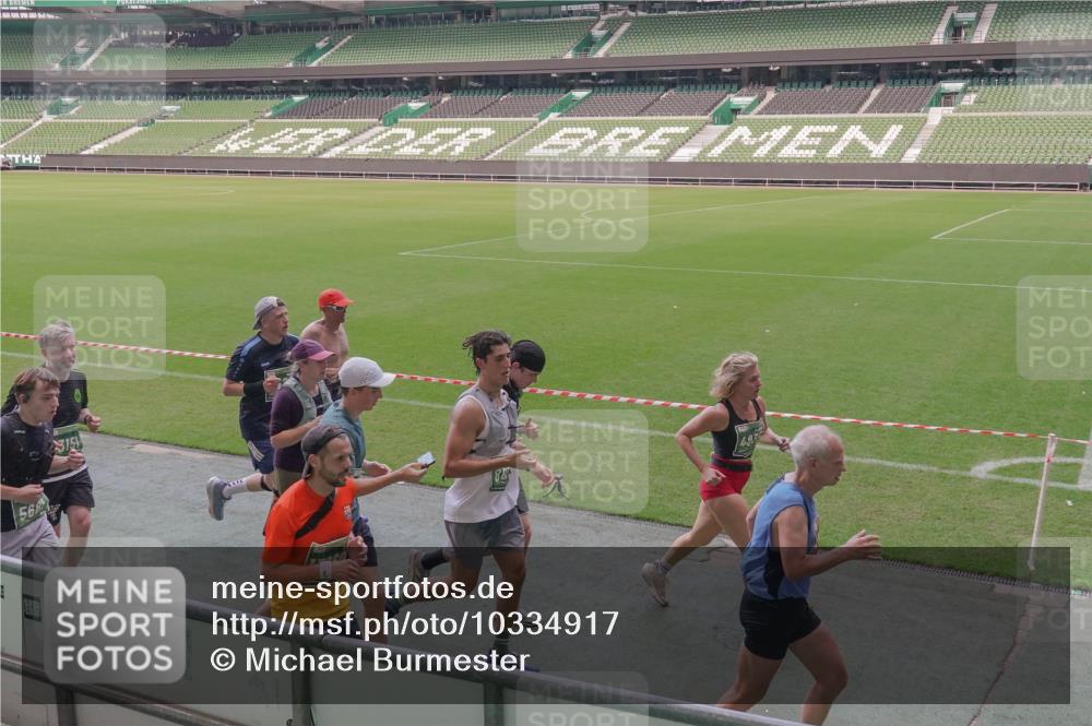 13.09.2026 - 21. swb-Marathon Bremen Michael Burmester http://msf.ph/oto/10334917 13.09.2026 13:09:11 Laufen im Stadion 164, 383, 391, 448, 532, 549, 551, 563, 625, 800, 808, 813, 869, 884, 898, 911, 1025, 1072, 1124, 1150, 1180, 1285, 1289, 1395, 1398, 1559, 1688, 1831, 1880, 1899, 2003, 2041, 2208, 2215, 2229, 2232, 2243, 2366, 2380, 2413, 2429, 2441, 2467, 2471, 2525, 2573, 2594, 2611, 2635, 2692, 2717, 2727, 2782, 2802, 2823, 2831, 2841, 2866, 2897, 2920, 2930, 2931, 2941, 3032, 3063, 3067, 3086, 3291, 3316, 3333, 3398, 3437, 3707, 3769, 3857, 109 meine-sportfotos.de