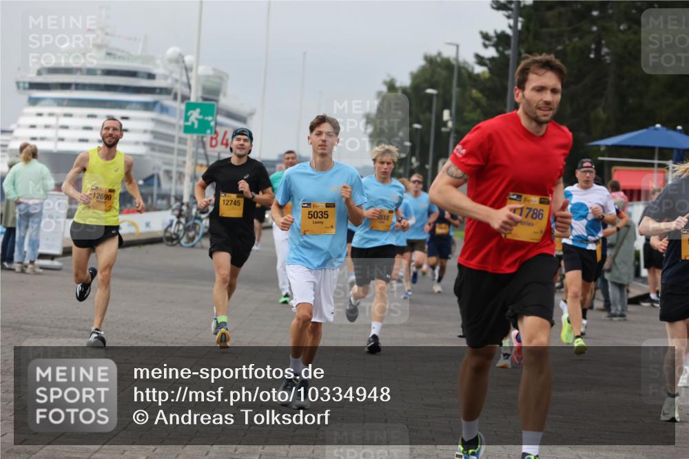 13.09.2026 - Kiel Lauf Andreas Tolksdorf http://msf.ph/oto/10334948 13.09.2026 09:52:46 Kiellinie 12699, 4, 12745, 38, 5035, 1786 meine-sportfotos.de