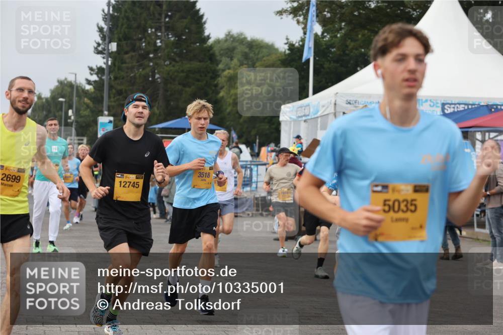 13.09.2026 - Kiel Lauf Andreas Tolksdorf http://msf.ph/oto/10335001 13.09.2026 09:52:48 Kiellinie 38, 2699, 38, 12745, 3518, 5035 meine-sportfotos.de