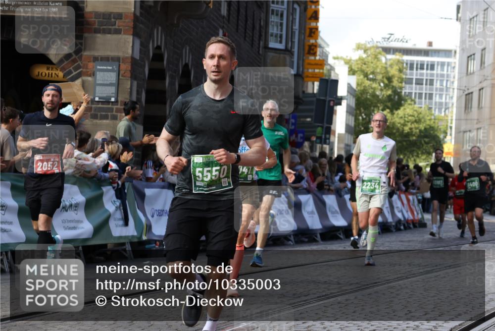 13.09.2026 - 21. swb-Marathon Bremen Strokosch-Dieckow http://msf.ph/oto/10335003 13.09.2026 13:17:32 Ziel 842, 2052, 3246, 4156, 4805, 6095, 6624, 6734, 6759, 6953, 7284, 8111, 8418, 8858, 771, 1297, 2125, 2234, 2812, 3760, 4171, 4498, 4499, 4620, 5041, 5817, 7901, 8250, 9400, 9505, 13107 meine-sportfotos.de