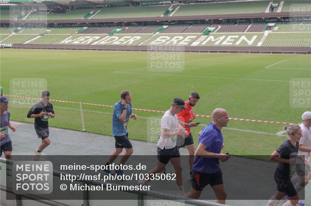 13.09.2026 - 21. swb-Marathon Bremen Michael Burmester http://msf.ph/oto/10335062 13.09.2026 13:09:25 Laufen im Stadion 164, 383, 391, 448, 532, 549, 551, 563, 625, 813, 869, 884, 898, 1025, 1072, 1124, 1150, 1180, 1285, 1289, 1398, 1559, 1688, 1867, 1880, 1899, 2041, 2208, 2215, 2229, 2232, 2243, 2366, 2380, 2413, 2429, 2441, 2467, 2471, 2525, 2530, 2553, 2573, 2594, 2635, 2692, 2714, 2717, 2727, 2782, 2785, 2823, 2841, 2897, 2920, 2930, 2931, 2941, 3032, 3063, 3067, 3086, 3291, 3316, 3333, 3398, 3437, 3707, 3769, 3857, 109 meine-sportfotos.de