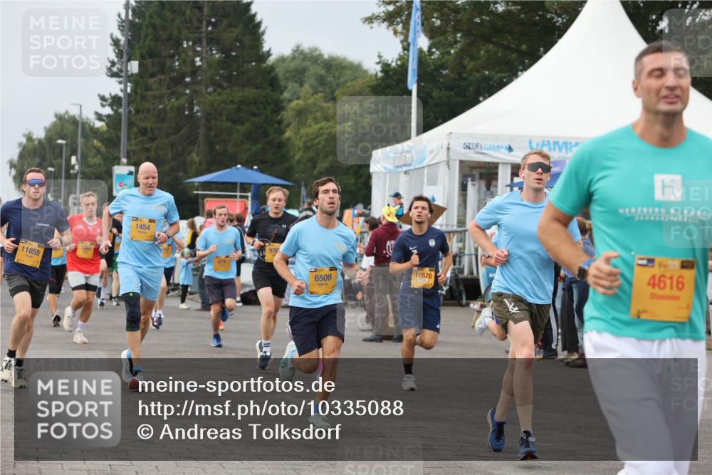 13.09.2026 - Kiel Lauf Andreas Tolksdorf http://msf.ph/oto/10335088 13.09.2026 09:52:52 Kiellinie 8, 11855, 1203, 1454, 878, 970, 6509, 10676, 4616 meine-sportfotos.de