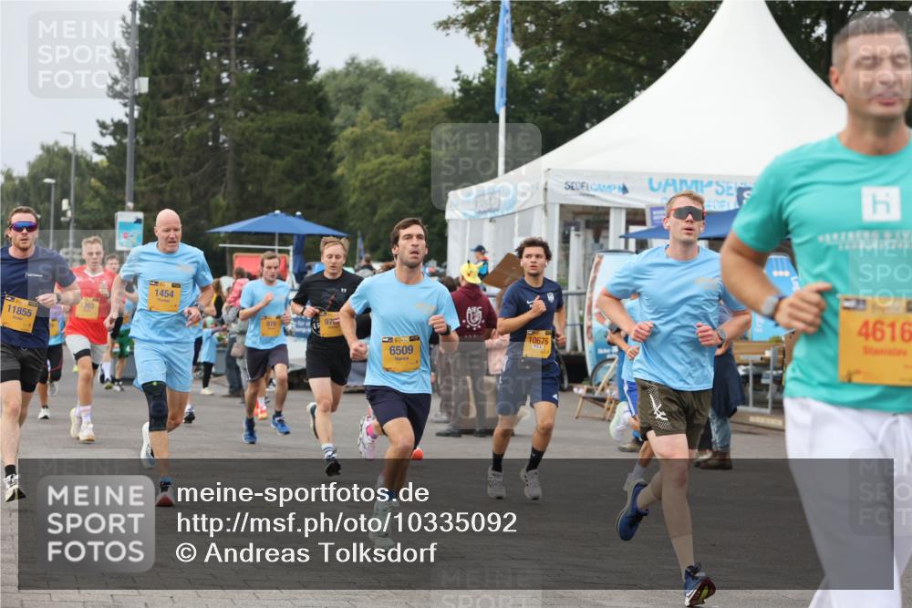 13.09.2026 - Kiel Lauf Andreas Tolksdorf http://msf.ph/oto/10335092 13.09.2026 09:52:52 Kiellinie 11855, 1203, 1454, 878, 970, 38, 6509, 10676, 4616 meine-sportfotos.de