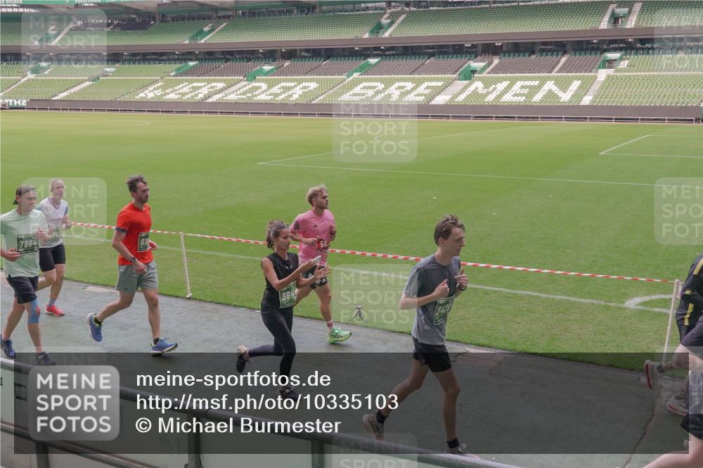 13.09.2026 - 21. swb-Marathon Bremen Michael Burmester http://msf.ph/oto/10335103 13.09.2026 13:09:28 Laufen im Stadion 164, 383, 391, 448, 532, 549, 551, 563, 625, 813, 869, 884, 898, 1025, 1072, 1124, 1150, 1180, 1285, 1289, 1398, 1559, 1688, 1855, 1867, 1880, 1899, 2041, 2208, 2215, 2229, 2232, 2243, 2268, 2366, 2380, 2413, 2429, 2441, 2467, 2471, 2525, 2530, 2553, 2573, 2594, 2635, 2692, 2714, 2717, 2727, 2782, 2785, 2823, 2841, 2897, 2920, 2930, 2931, 2941, 3032, 3063, 3067, 3086, 3291, 3316, 3333, 3398, 3437, 3707, 3769, 3857, 109 meine-sportfotos.de