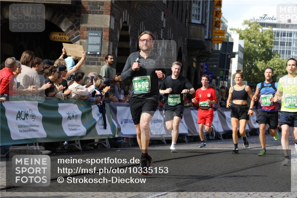 13.09.2026 - 21. swb-Marathon Bremen Strokosch-Dieckow http://msf.ph/oto/10335153 13.09.2026 13:17:37 Ziel 842, 2052, 3148, 4805, 6095, 6624, 6734, 6759, 6803, 8111, 8418, 8532, 8714, 771, 1297, 2125, 2812, 3051, 3192, 4286, 4374, 4498, 4499, 4620, 5530, 5817, 9400, 9505, 13107 meine-sportfotos.de